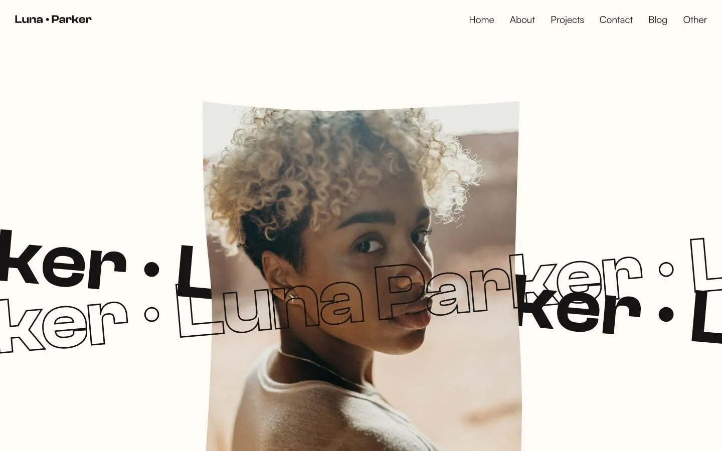 Luna Folio gallery image 1